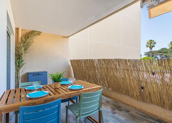 Port De La Gavine-33 By Interhome * Йер