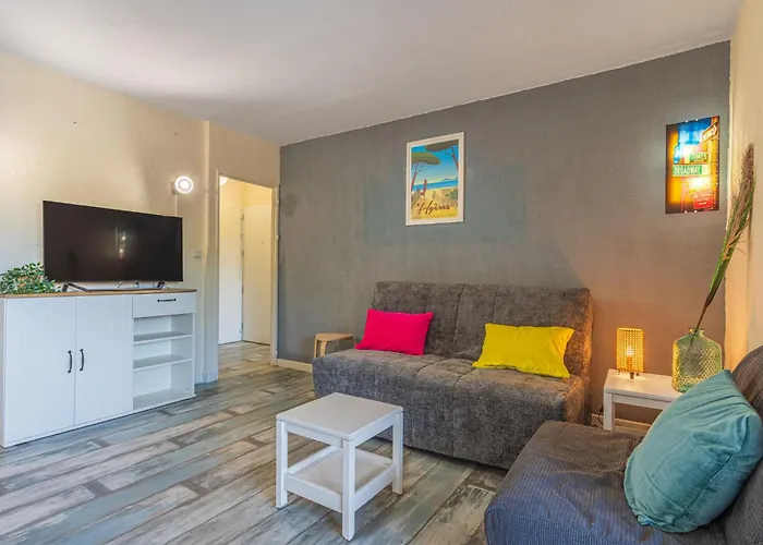 Port De La Gavine-33 By Interhome * Hyères