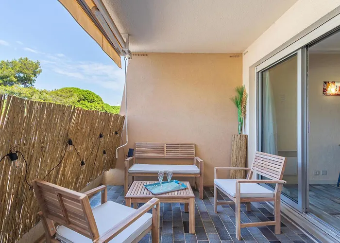 Port De La Gavine-33 By Interhome * Йер