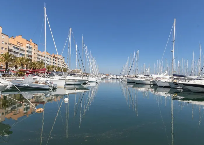 Апартаменты Port De La Gavine-33 By Interhome Йер